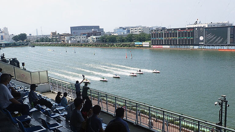 戸田競艇場（埼玉県戸田市）海なし県埼玉にあるボートレース場 ひとり旅箱