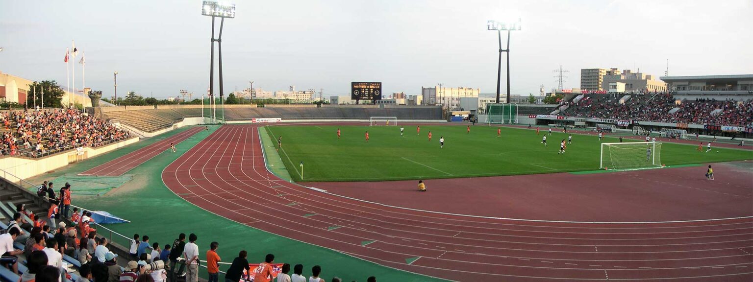 新潟市陸上競技場(新潟県新潟市)新潟市民のスタジアム ひとり旅箱 新潟市陸上競技場(新潟県新潟市)新潟市民のスタジアム ひとり旅箱